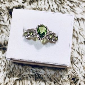 Green Peridot & White Topaz Ring - Size 10